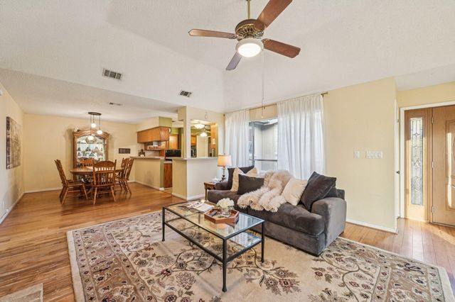 2918 Crest Park Drive, Houston, TX 77082