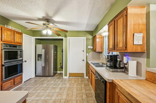 2918 Crest Park Drive, Houston, TX 77082