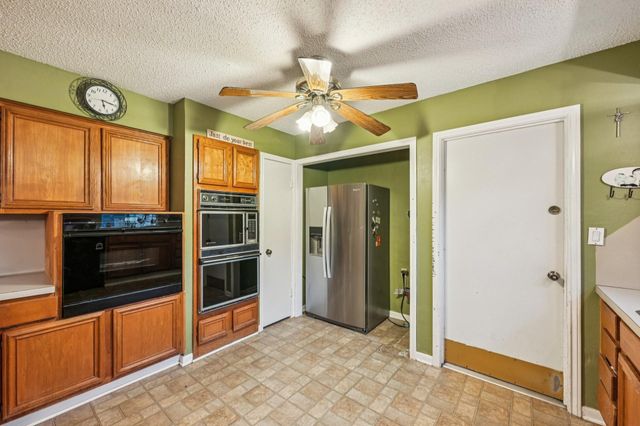 2918 Crest Park Drive, Houston, TX 77082