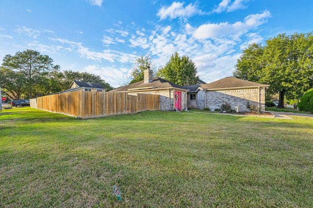 2918 Crest Park Drive, Houston, TX 77082