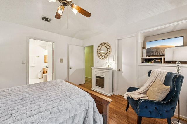 2918 Crest Park Drive, Houston, TX 77082