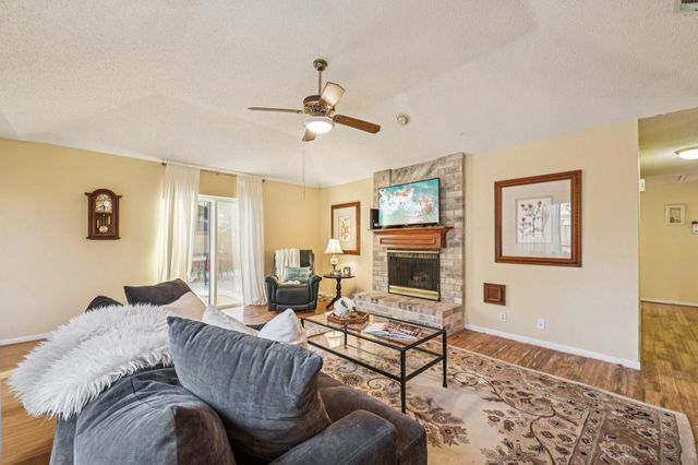 2918 Crest Park Drive, Houston, TX 77082