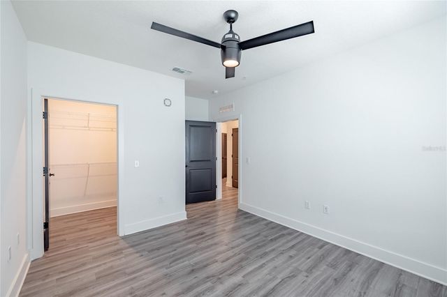 1420 LAKEFRONT DRIVE 6411, Sarasota, FL 34240