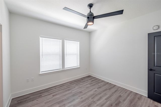 1420 LAKEFRONT DRIVE 6411, Sarasota, FL 34240