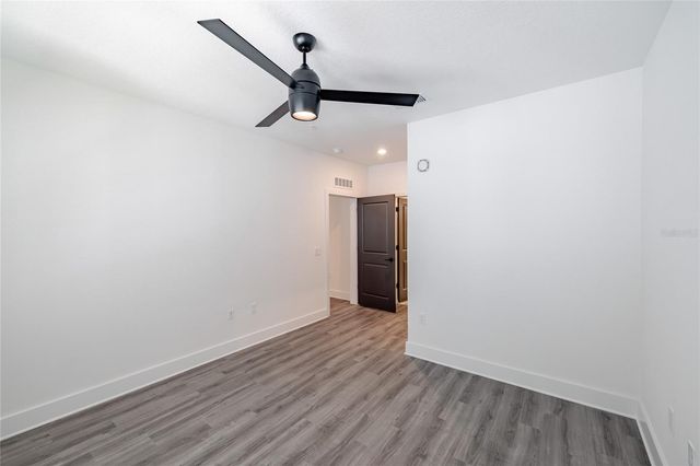 1420 LAKEFRONT DRIVE 6411, Sarasota, FL 34240