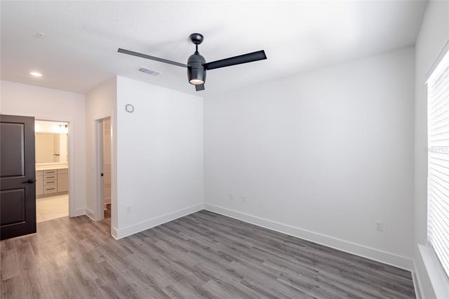 1420 LAKEFRONT DRIVE 6411, Sarasota, FL 34240