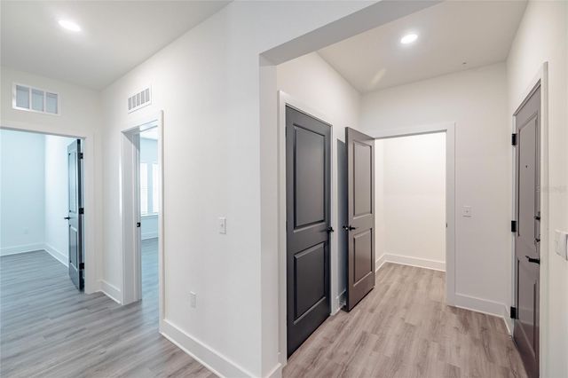 1420 LAKEFRONT DRIVE 6411, Sarasota, FL 34240