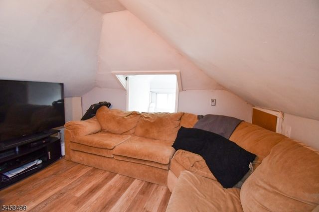 109 Osborn St, Keyport Boro, NJ 07735