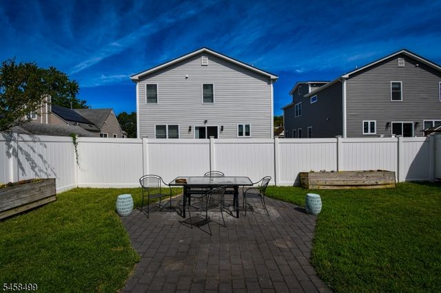 109 Osborn St, Keyport Boro, NJ 07735