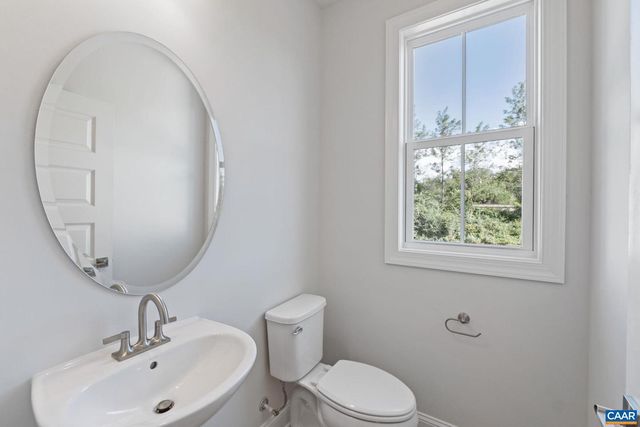 752 PARK RIDGE DR, Crozet, VA 22932