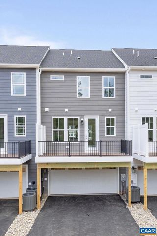 752 PARK RIDGE DR, Crozet, VA 22932