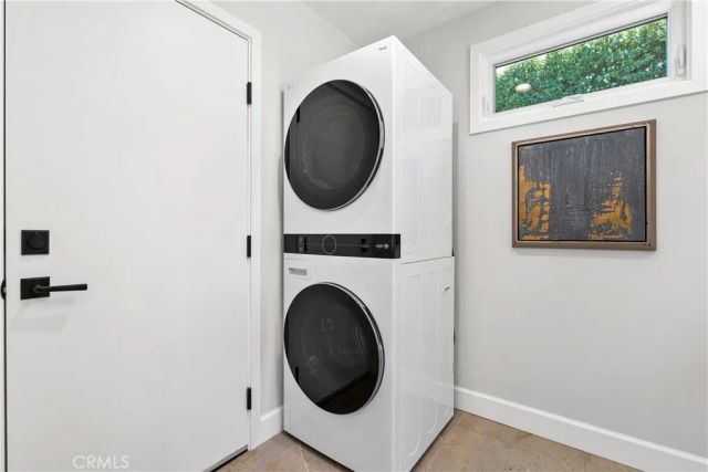 5823 Lubao Avenue, Woodland Hills, CA 91367