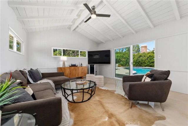 5823 Lubao Avenue, Woodland Hills, CA 91367