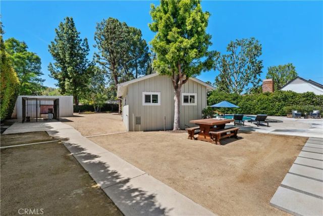 5823 Lubao Avenue, Woodland Hills, CA 91367