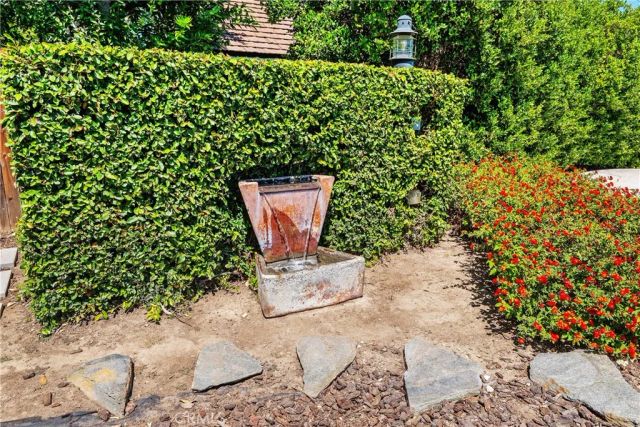 5823 Lubao Avenue, Woodland Hills, CA 91367