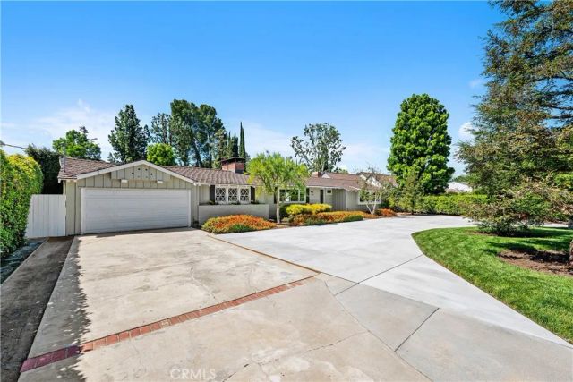 5823 Lubao Avenue, Woodland Hills, CA 91367