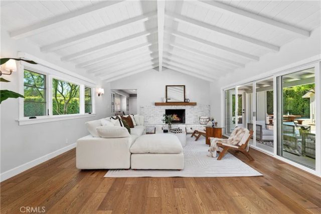 5823 Lubao Avenue, Woodland Hills, CA 91367