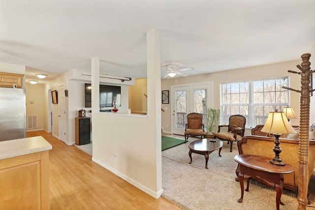 725 Calvert Ridge Rd, Westmoreland, TN 37186