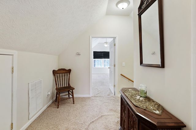 725 Calvert Ridge Rd, Westmoreland, TN 37186