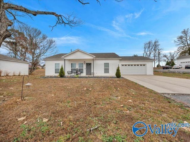 7570 Hustleville Road, Albertville, AL 35951