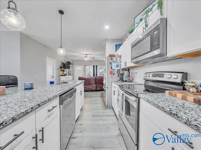 7570 Hustleville Road, Albertville, AL 35951