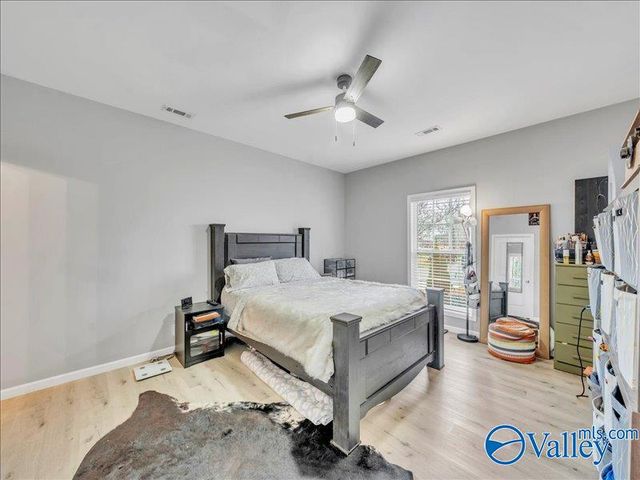 7570 Hustleville Road, Albertville, AL 35951