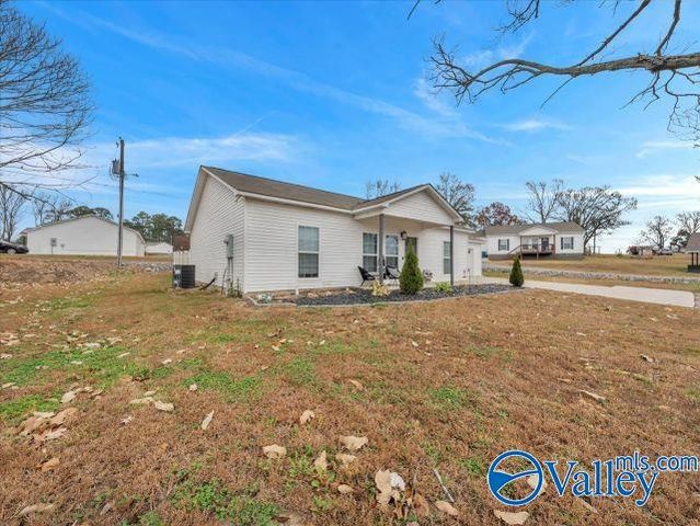 7570 Hustleville Road, Albertville, AL 35951