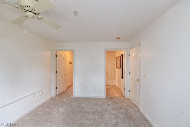 23004 Chandlers Lane 220, Olmsted Falls, OH 44138
