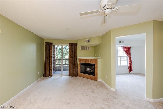 23004 Chandlers Lane 220, Olmsted Falls, OH 44138