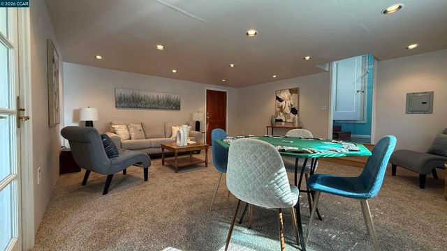 611 Amador St, Richmond, CA 94805