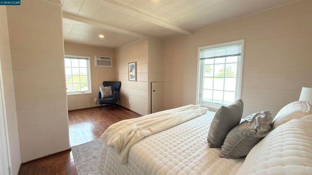 611 Amador St, Richmond, CA 94805