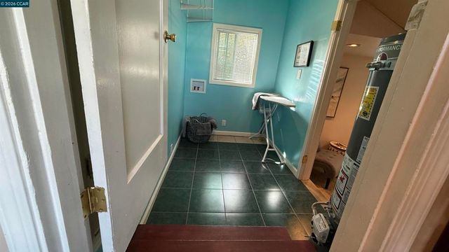 611 Amador St, Richmond, CA 94805