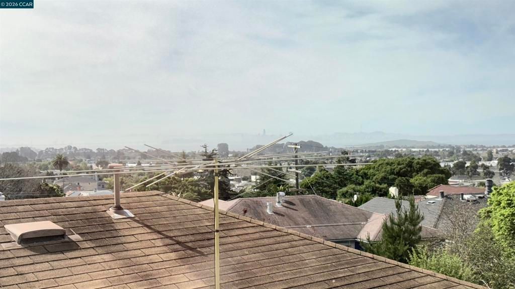 Image 20 of property listing at 611 Amador St, Richmond, CA 94805