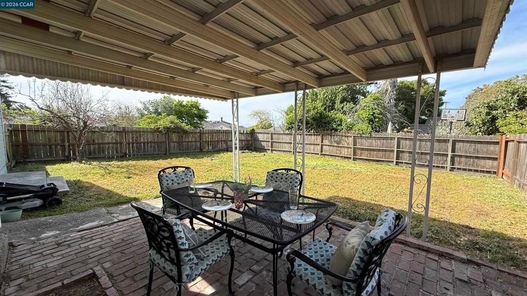 Image 28 of property listing at 611 Amador St, Richmond, CA 94805