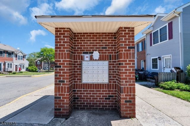 19 Clarion Ln, Newark City, NJ 07103