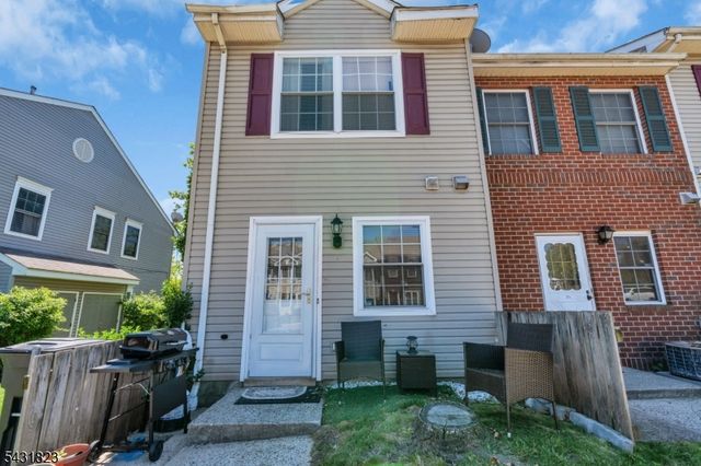 19 Clarion Ln, Newark City, NJ 07103