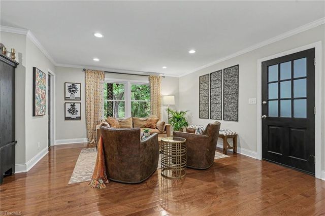 950 Croyden Street, High Point, NC 27262