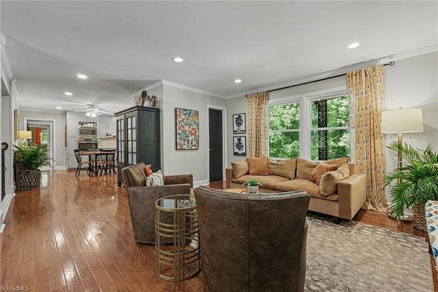 950 Croyden Street, High Point, NC 27262