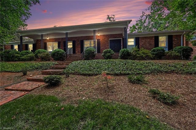 950 Croyden Street, High Point, NC 27262