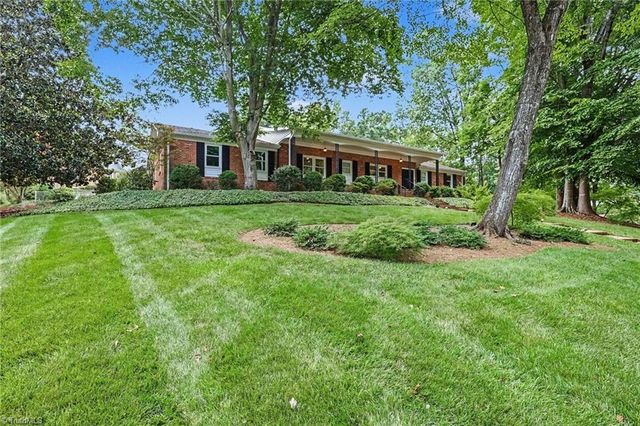 950 Croyden Street, High Point, NC 27262