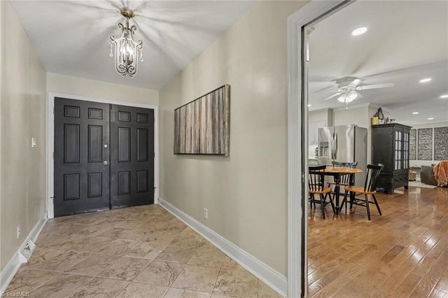 950 Croyden Street, High Point, NC 27262
