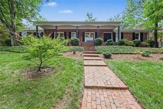 950 Croyden Street, High Point, NC 27262