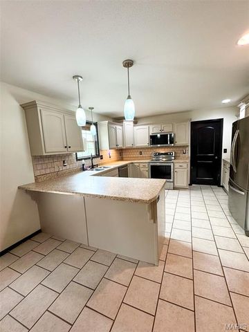 20172 London Lane, Waynesville, MO 65583