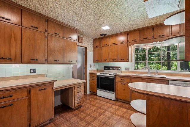 S23W23085 E Broadway, Waukesha, WI 53186