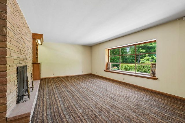 S23W23085 E Broadway, Waukesha, WI 53186