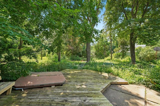 S23W23085 E Broadway, Waukesha, WI 53186