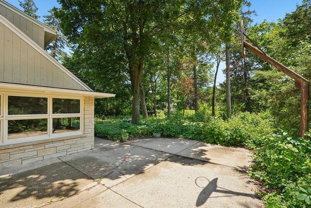 S23W23085 E Broadway, Waukesha, WI 53186