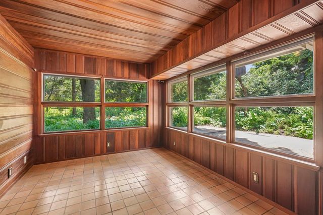 S23W23085 E Broadway, Waukesha, WI 53186