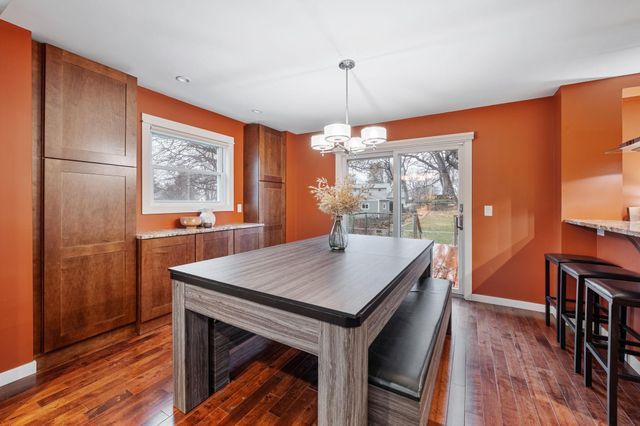 2545 Cavell Avenue N, Golden Valley, MN 55427