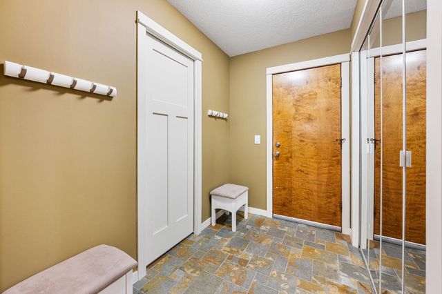 2545 Cavell Avenue N, Golden Valley, MN 55427